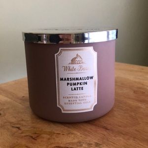 Bath and body work 3 wick candle